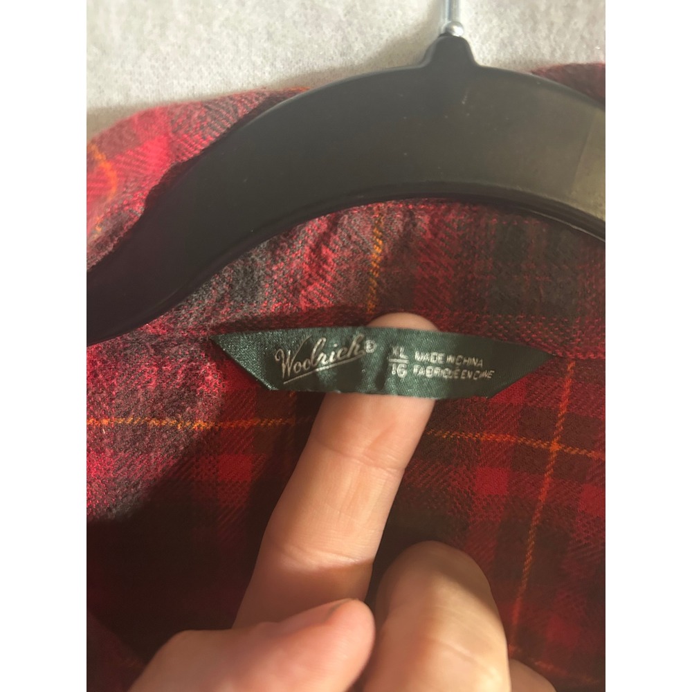 Woolrich Mens XL Red Black Plaid Flannel Button Down Shirt Long Sleeve Vintage - Picture 3 of 5